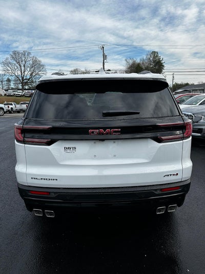 2026 GMC Acadia AWD AT4