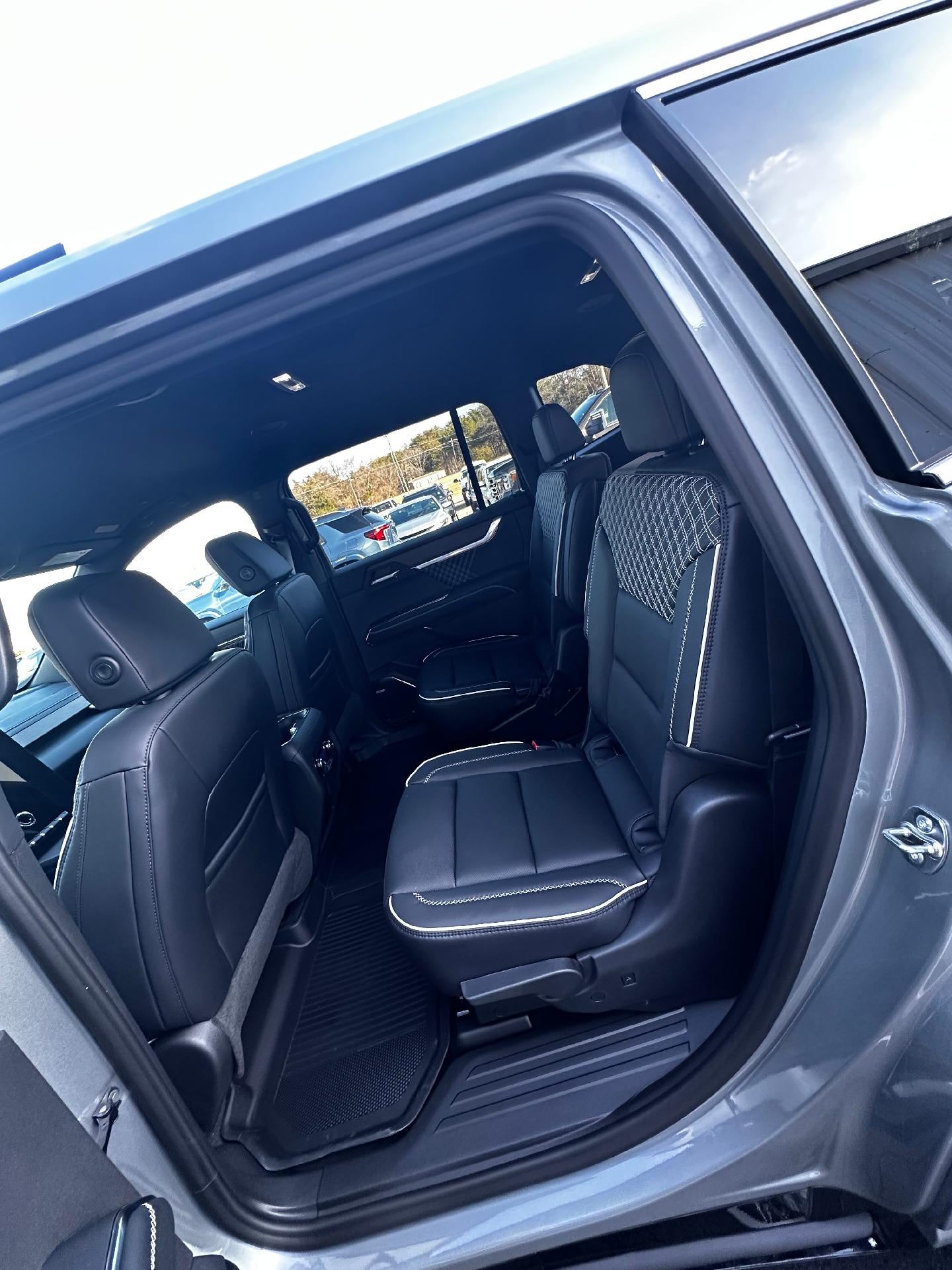 2026 GMC Acadia AWD Denali