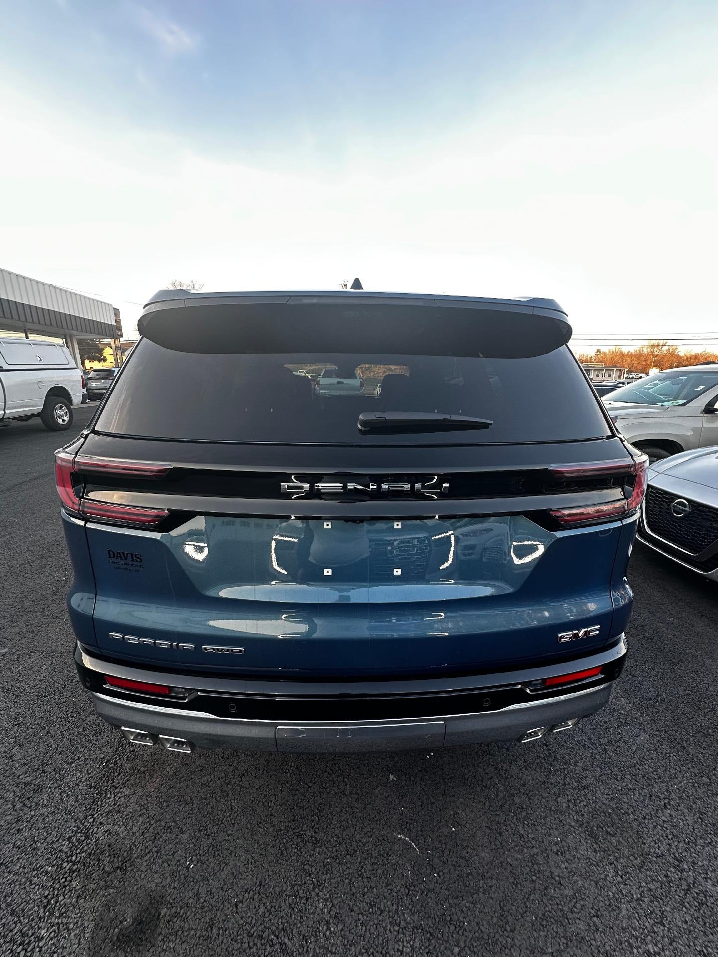 2026 GMC Acadia AWD Denali