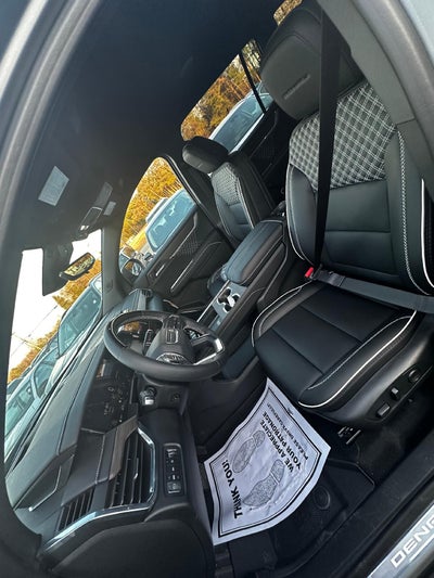 2026 GMC Acadia AWD Denali