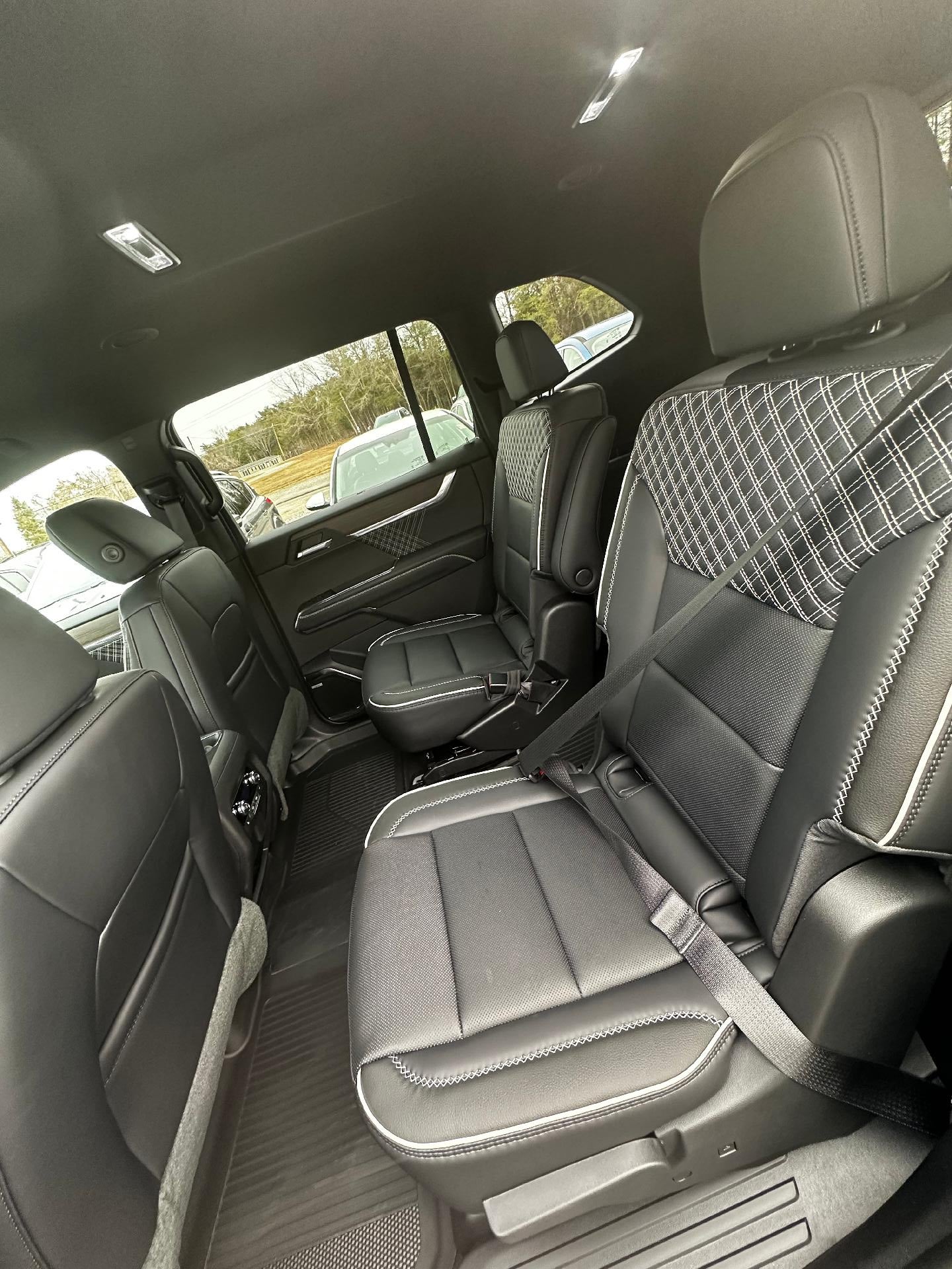 2026 GMC Acadia AWD Denali