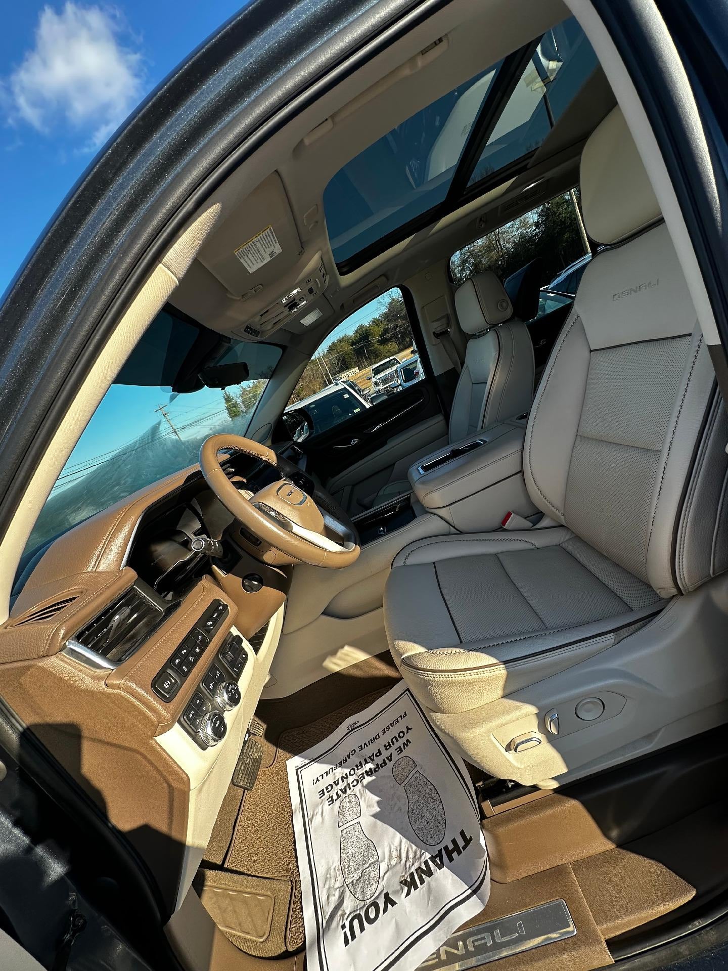 2022 GMC Yukon XL Denali