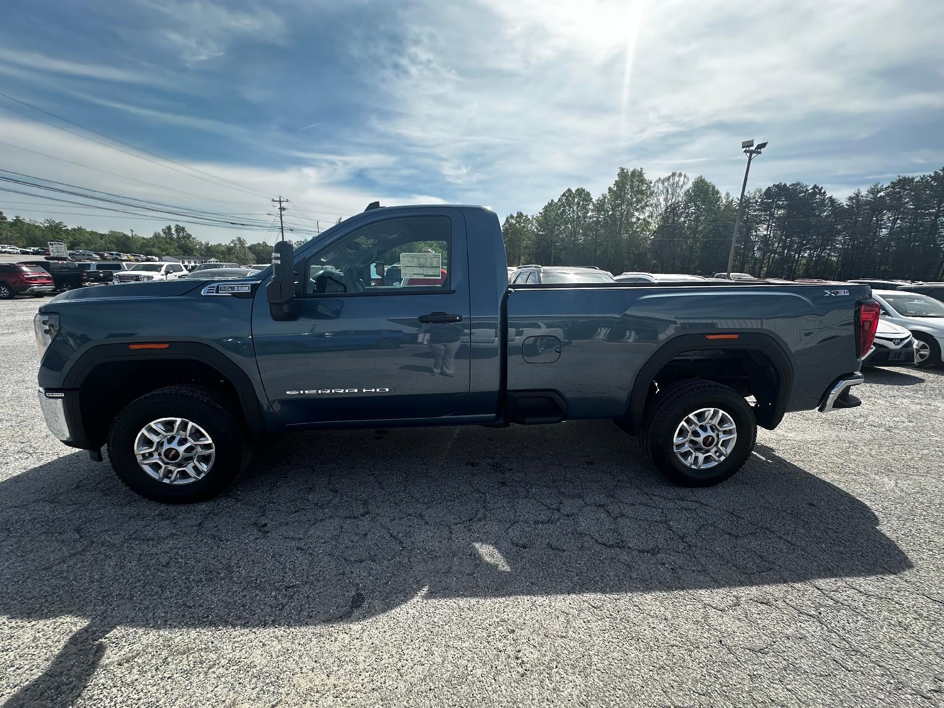 2025 GMC Sierra 2500 HD Pro