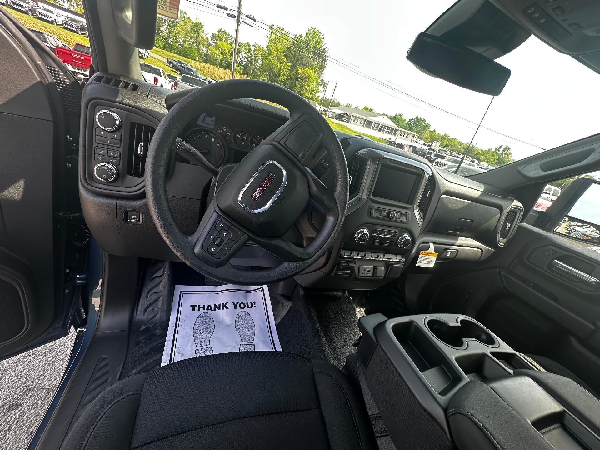 2025 GMC Sierra 2500 HD Pro