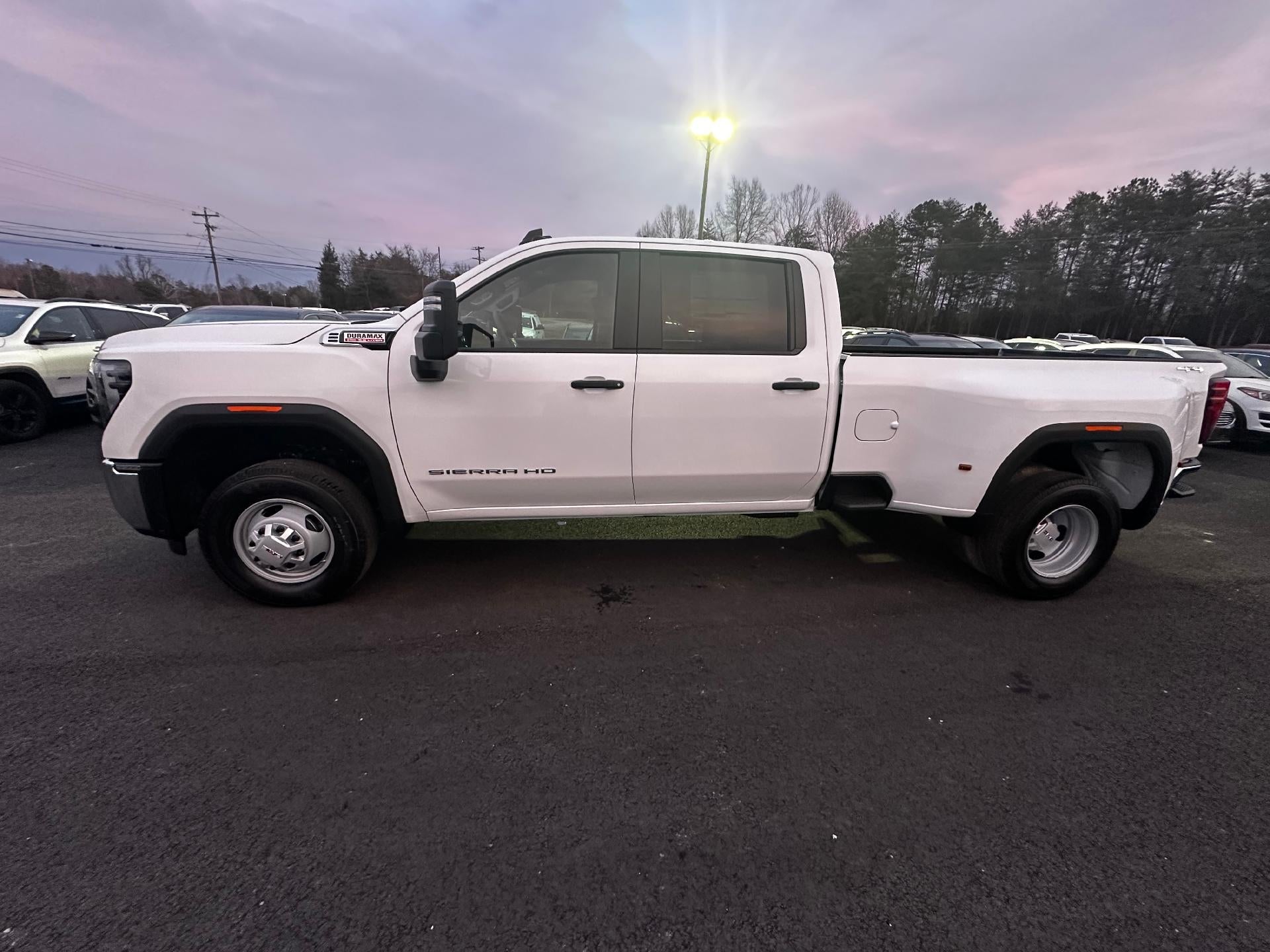 2026 GMC Sierra 3500HD Pro