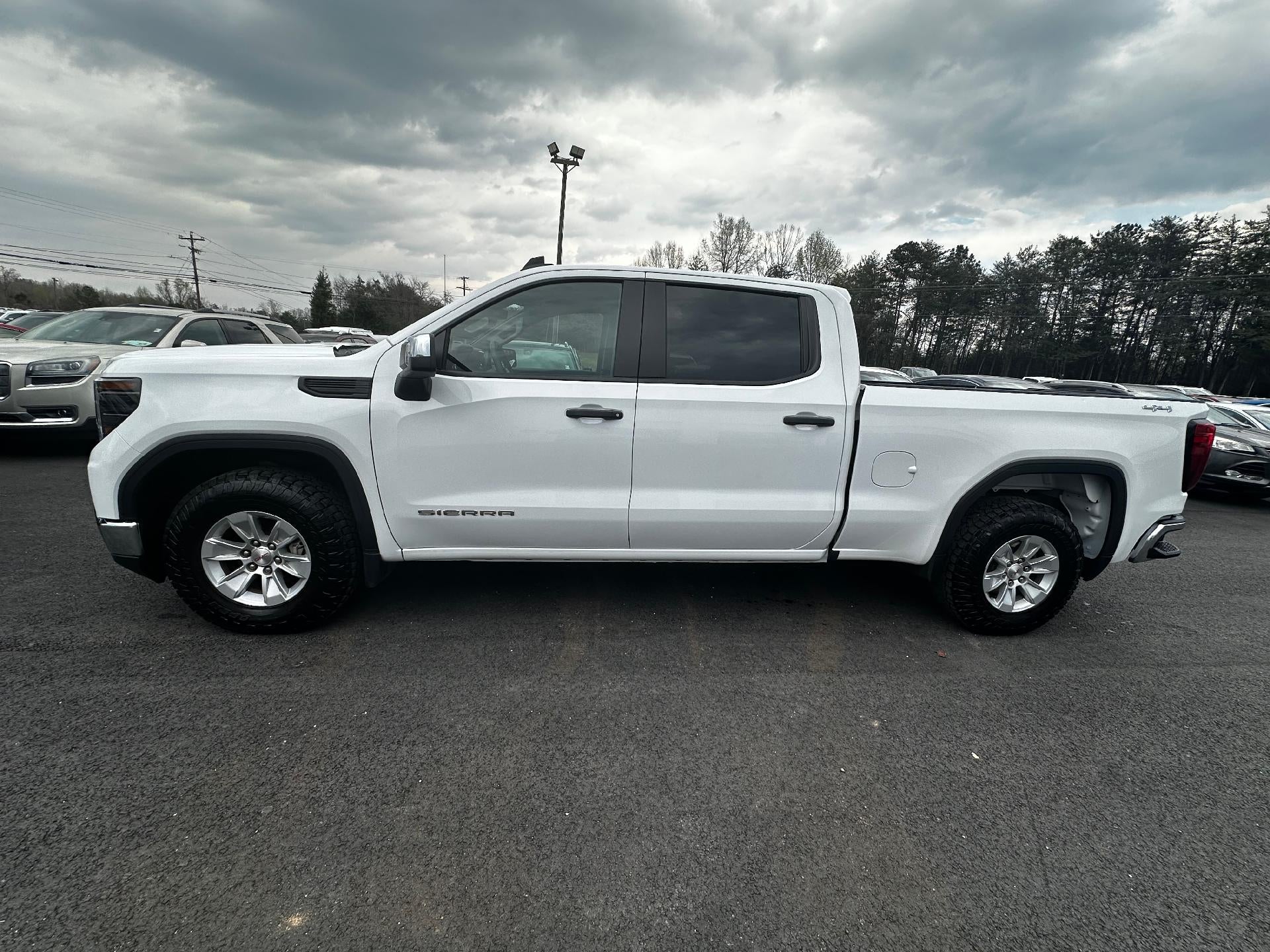 2024 GMC Sierra 1500 Pro