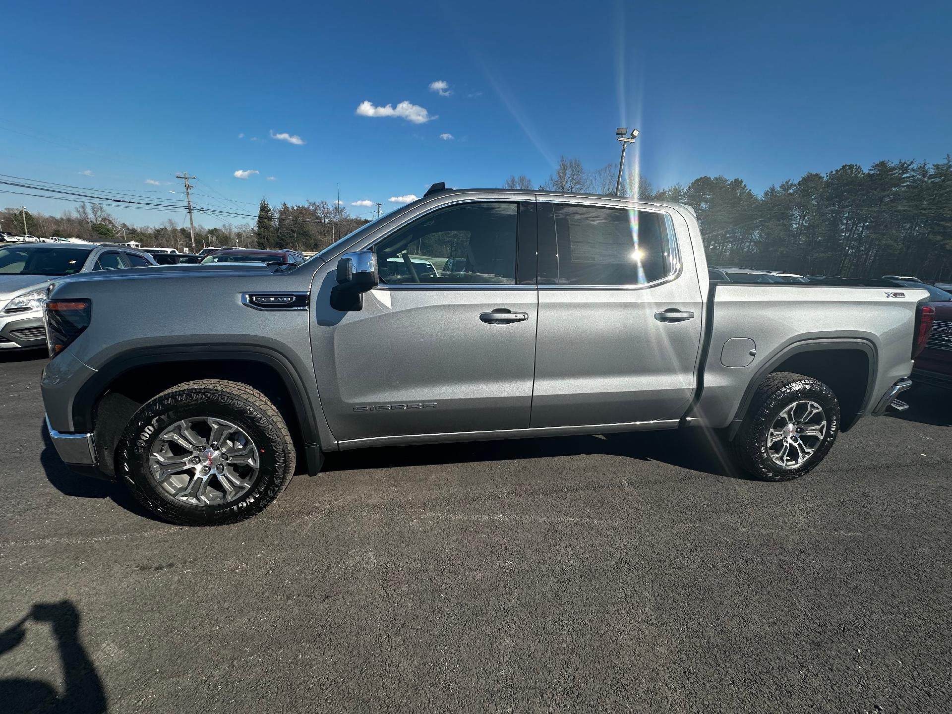 2026 GMC Sierra 1500 SLE