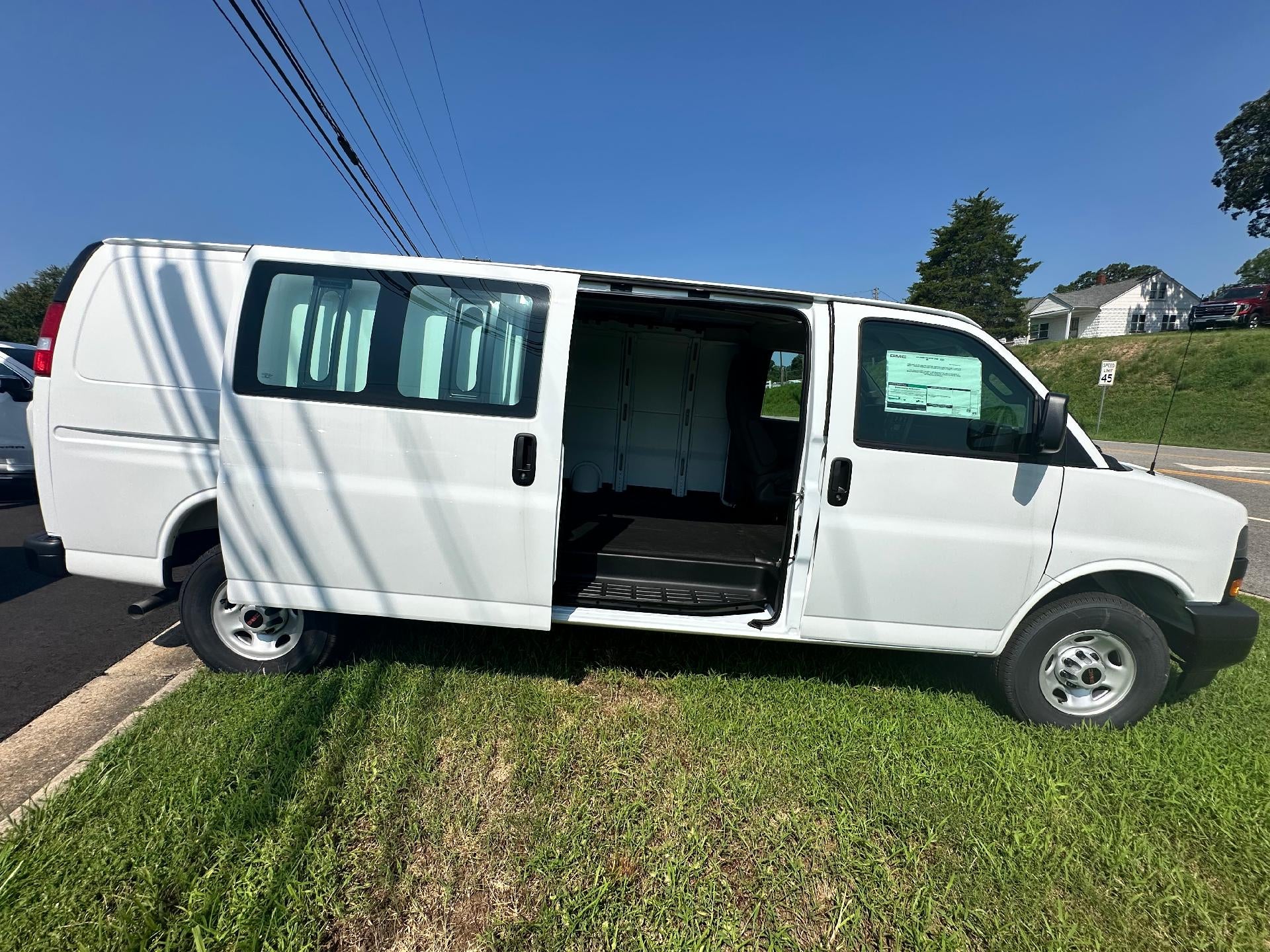 2026 GMC Savana Cargo Van RWD 3500 155"