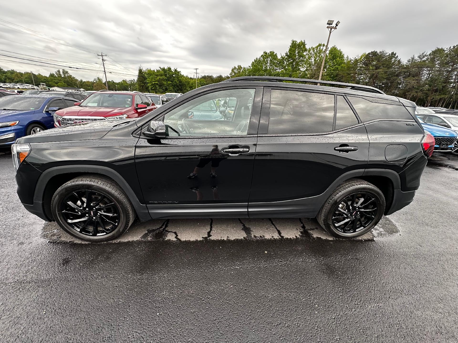 2023 GMC Terrain SLT