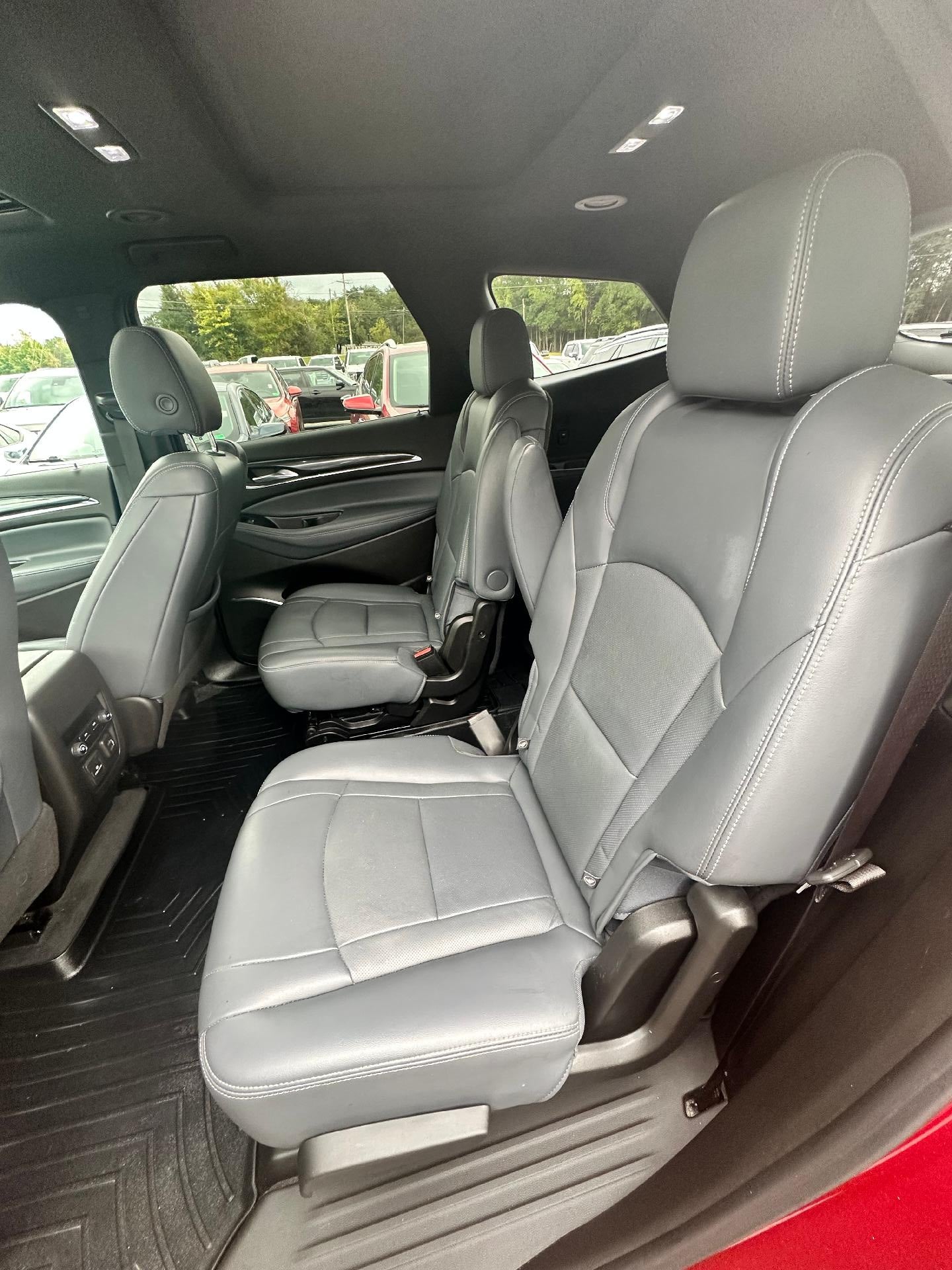 2022 Buick Enclave Essence